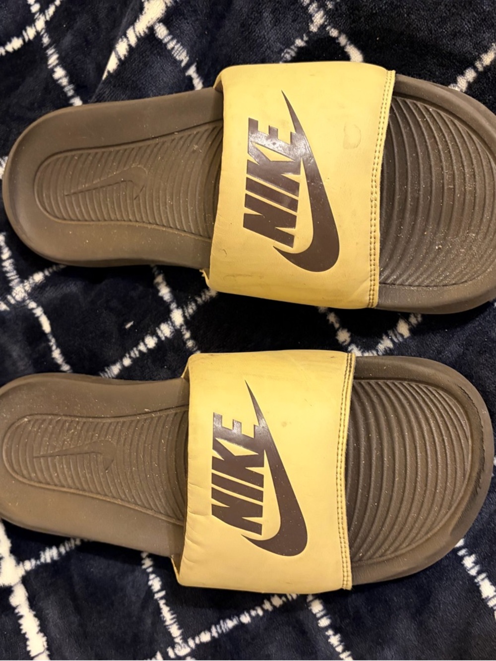 Nike Men's Yellow and Brown Slide Sandals